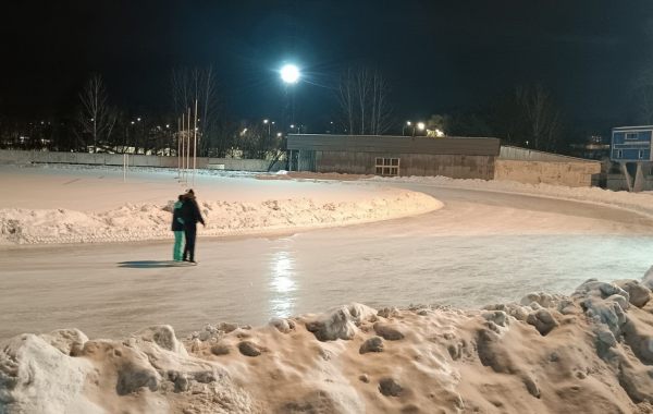 Каток на стадионе Запсибовец - достопримечательности