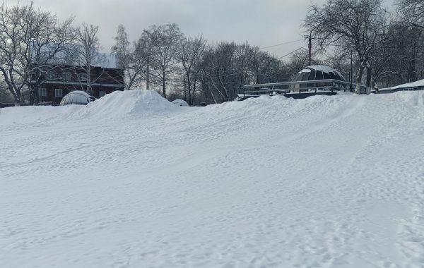 Горки для катания на плюшках в парке Водный - достопримечательности