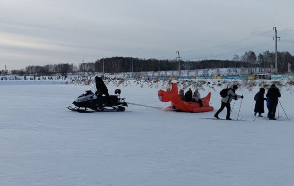 Катание на снегоходах в Спортивной республике - достопримечательности