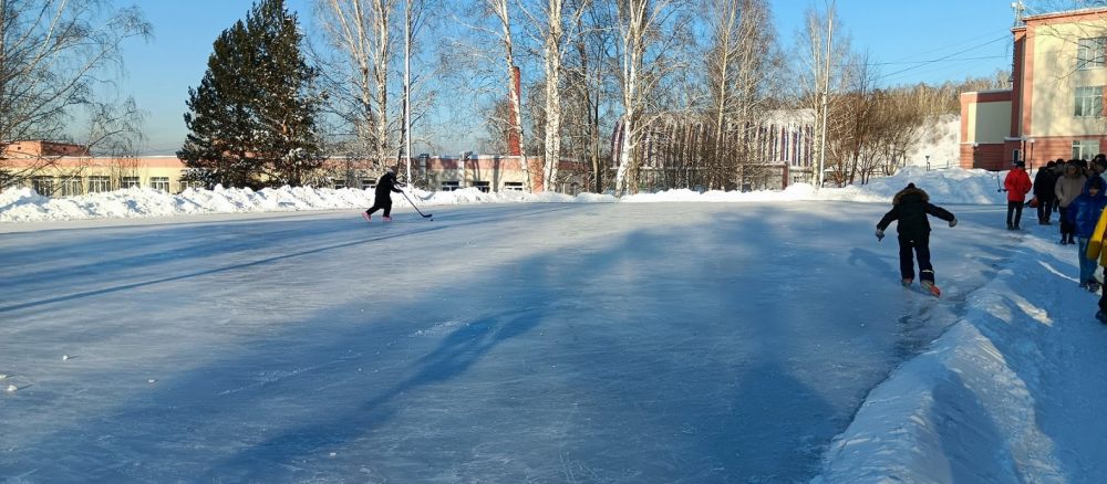 Каток у санатория Шахтер стоимость - Прокопьевск