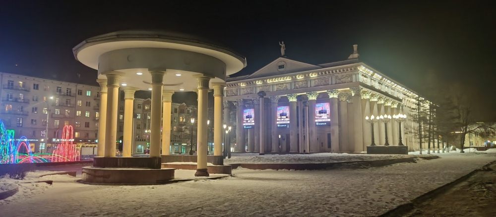 Драмтеатр - культурная достопримечательность города стоимость - Новокузнецк