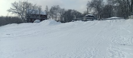 Горки для катания на плюшках в парке Водный
