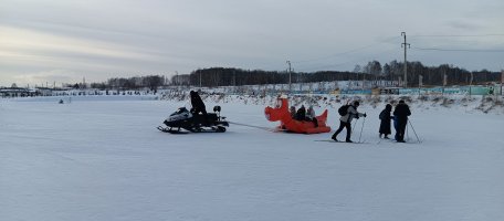 Катание на снегоходах в Спортивной республике