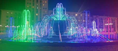 Зимний световой фонтан у Драмтеатра стоимость - Новокузнецк