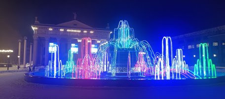 Зимний световой фонтан у Драмтеатра стоимость - Новокузнецк